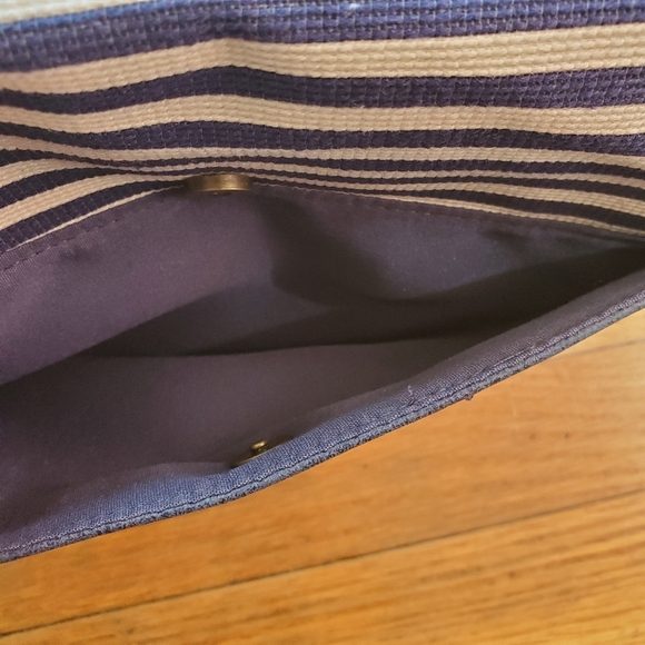 Style & Co fold over nautical striped crossbody bag - Picture 4 of 10